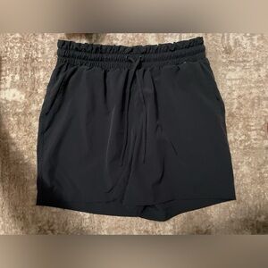 Mondetta Navy Performance Luxury Women's Athletic Shorts with pockets size S